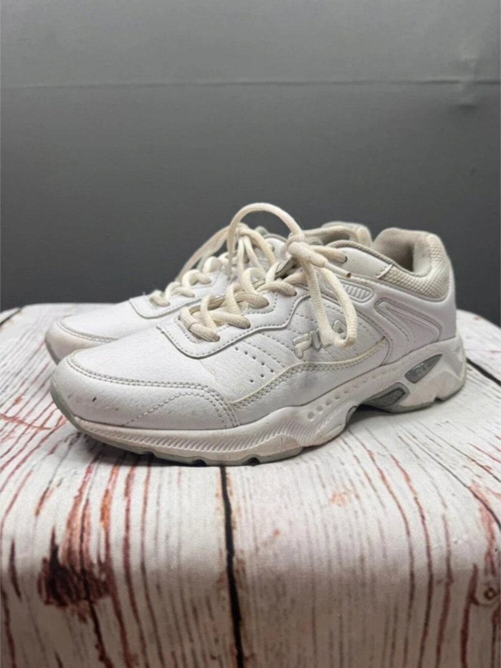 Fila Athletic Sneakers Women White Low Top Lace Up 5GM00530-101 7.5